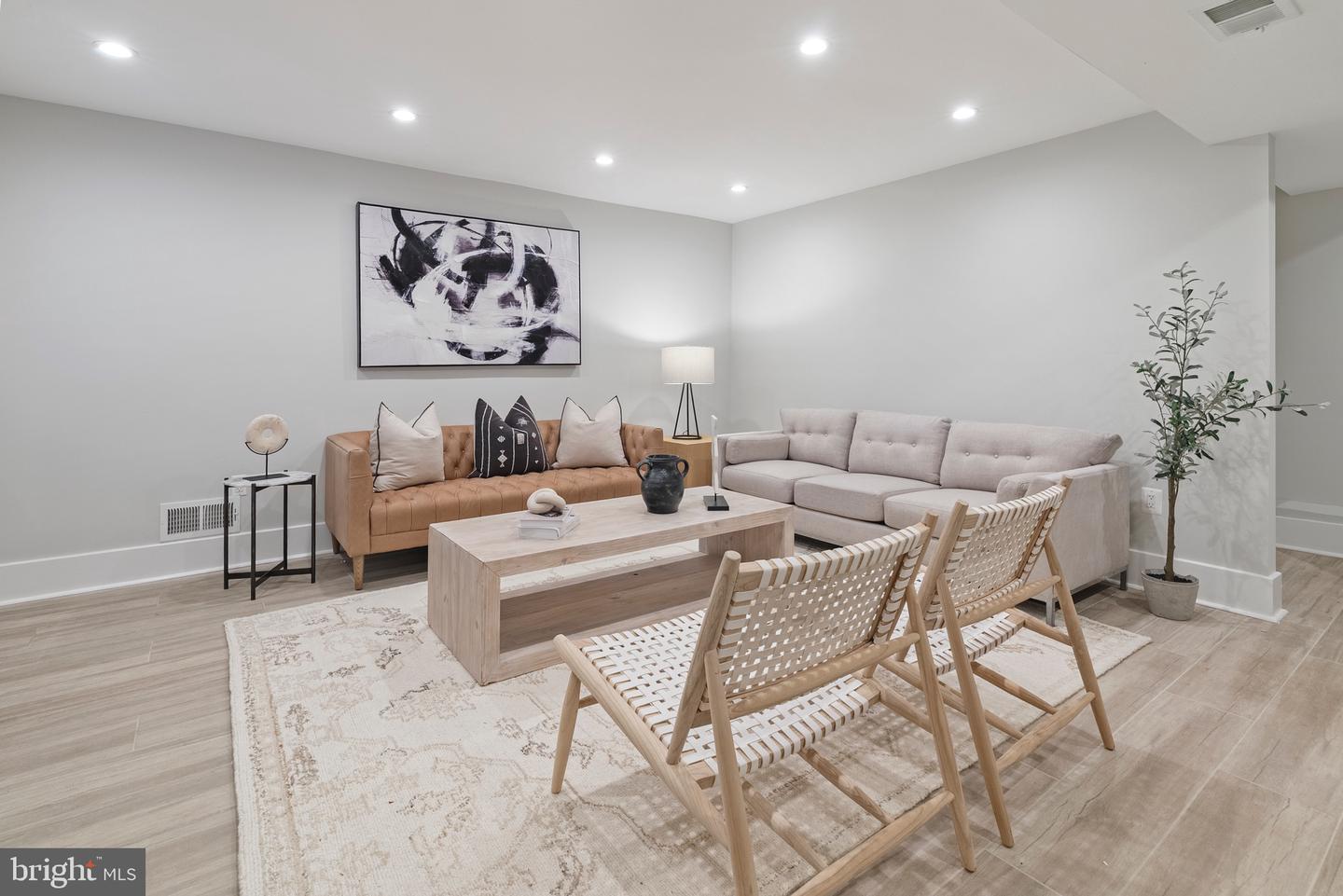 1419 BUCHANAN ST NW, WASHINGTON, District Of Columbia 20011, 6 Bedrooms Bedrooms, ,4 BathroomsBathrooms,Residential,For sale,1419 BUCHANAN ST NW,DCDC2203616 MLS # DCDC2203616