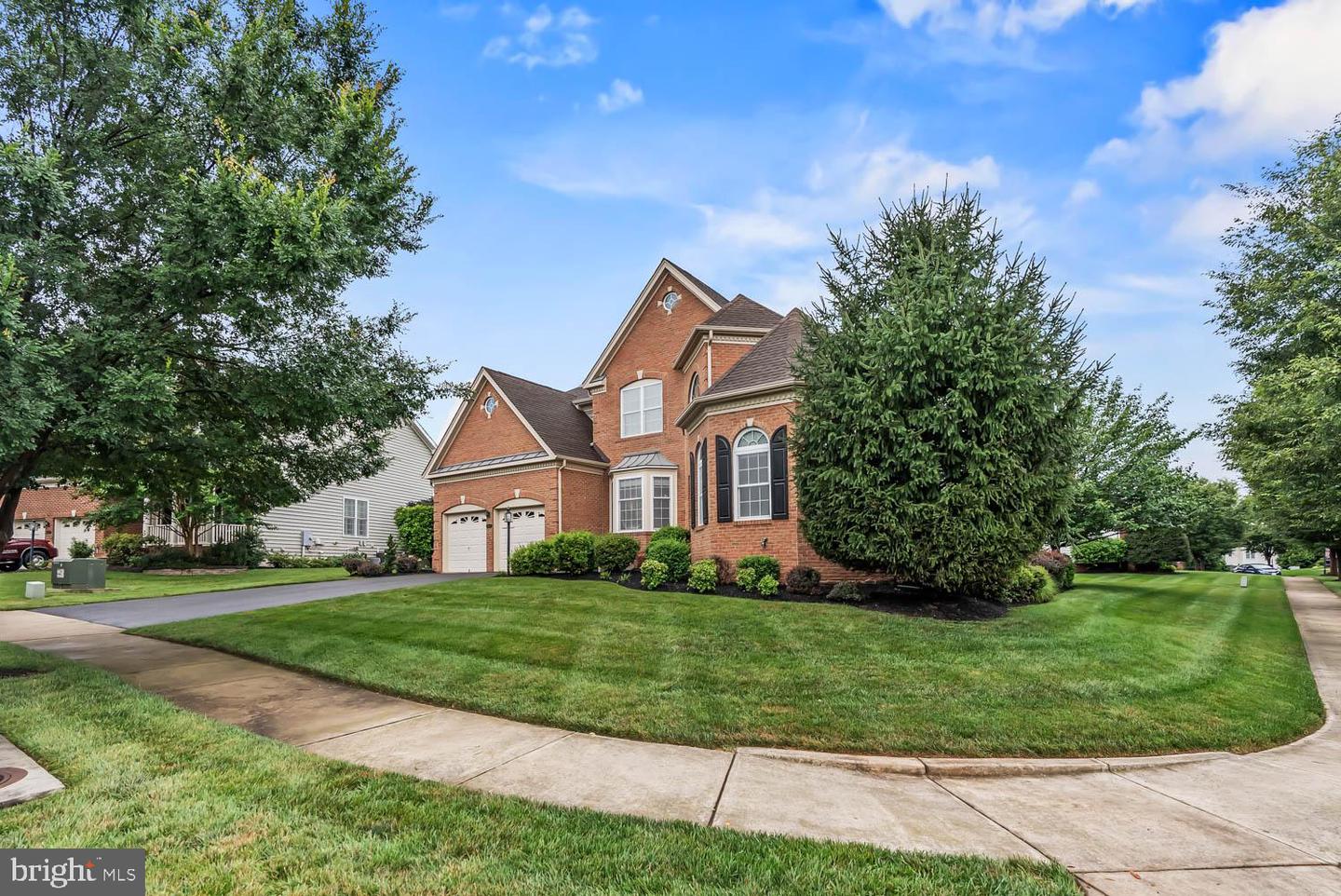 15562 ADMIRAL BAKER CIR, HAYMARKET, Virginia 20169, 3 Bedrooms Bedrooms, ,2 BathroomsBathrooms,Residential,For sale,15562 ADMIRAL BAKER CIR,VAPW2096290 MLS # VAPW2096290