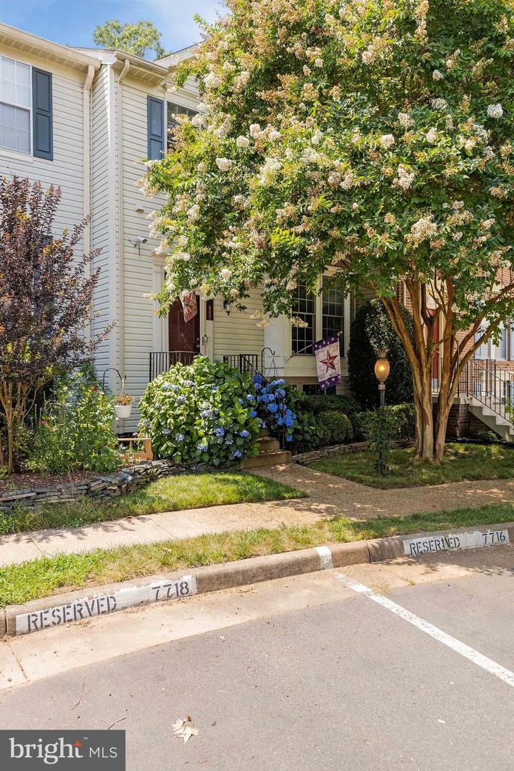 7716 EFFINGHAM SQ, ALEXANDRIA, Virginia 22315, 4 Bedrooms Bedrooms, ,3 BathroomsBathrooms,Residential,For sale,7716 EFFINGHAM SQ,VAFX2245608 MLS # VAFX2245608