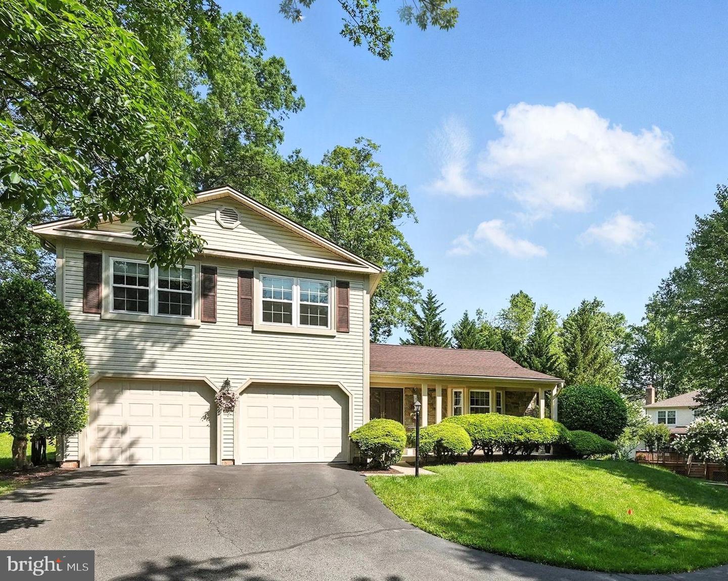 3382 FLINT HILL PL, WOODBRIDGE, Virginia 22192, 4 Bedrooms Bedrooms, ,2 BathroomsBathrooms,Residential,For sale,3382 FLINT HILL PL,VAPW2096442 MLS # VAPW2096442