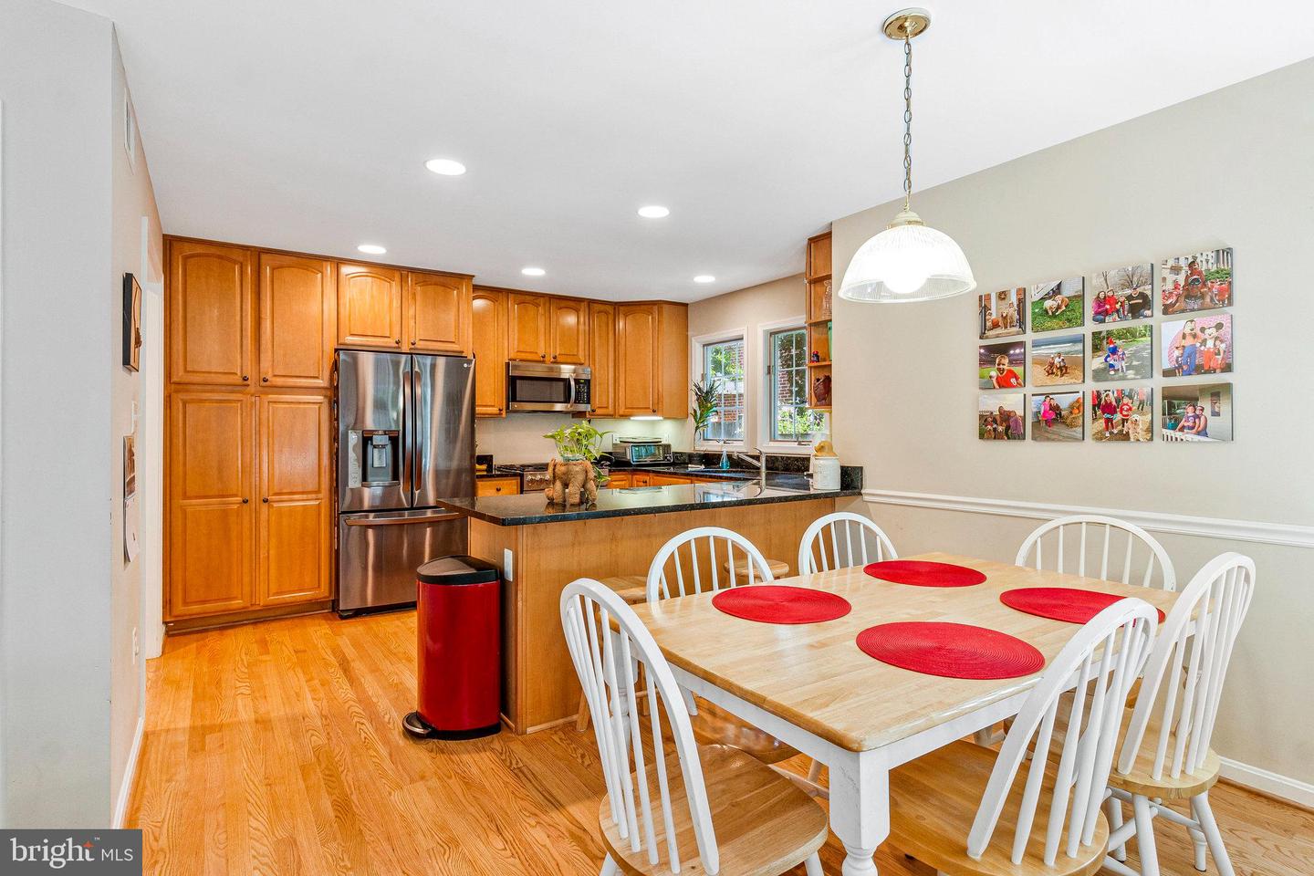210 N OAK ST, FALLS CHURCH, Virginia 22046, 5 Bedrooms Bedrooms, ,3 BathroomsBathrooms,Residential,For sale,210 N OAK ST,VAFA2003080 MLS # VAFA2003080