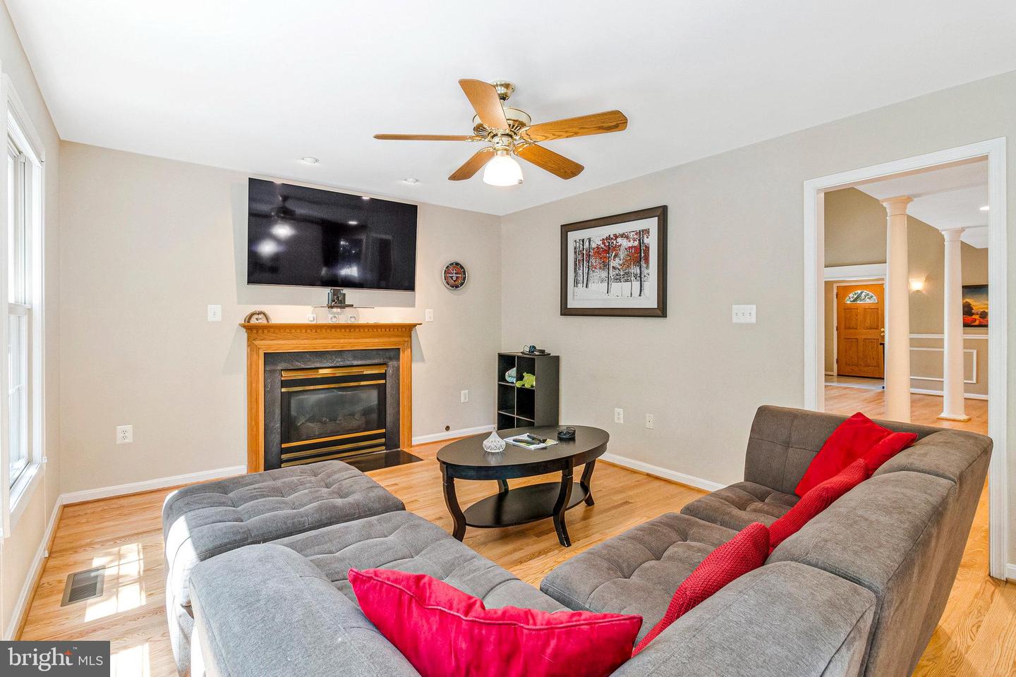 210 N OAK ST, FALLS CHURCH, Virginia 22046, 5 Bedrooms Bedrooms, ,3 BathroomsBathrooms,Residential,For sale,210 N OAK ST,VAFA2003080 MLS # VAFA2003080