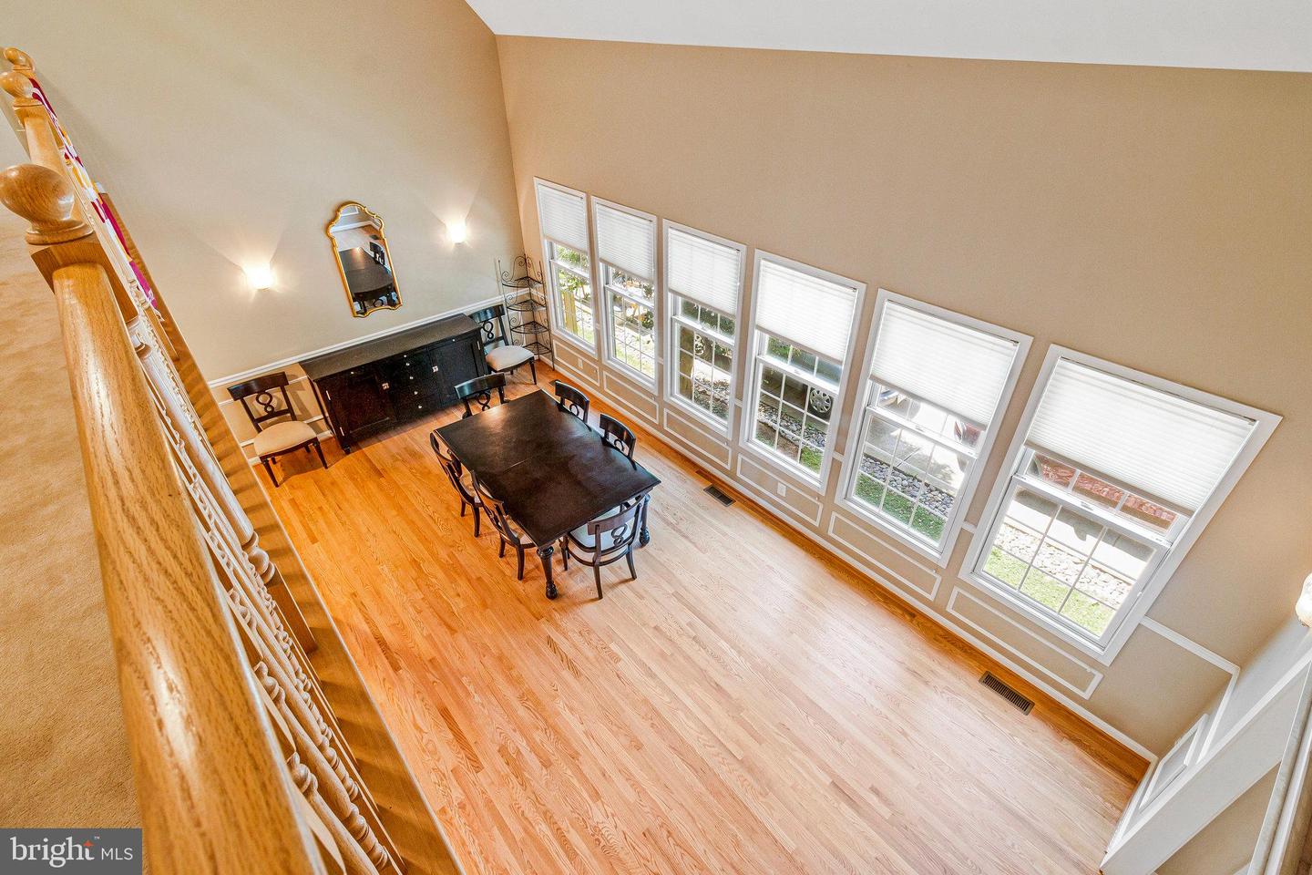 210 N OAK ST, FALLS CHURCH, Virginia 22046, 5 Bedrooms Bedrooms, ,3 BathroomsBathrooms,Residential,For sale,210 N OAK ST,VAFA2003080 MLS # VAFA2003080