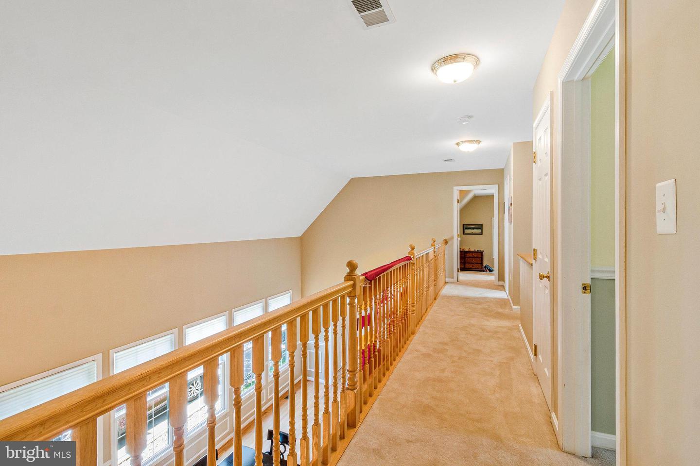 210 N OAK ST, FALLS CHURCH, Virginia 22046, 5 Bedrooms Bedrooms, ,3 BathroomsBathrooms,Residential,For sale,210 N OAK ST,VAFA2003080 MLS # VAFA2003080