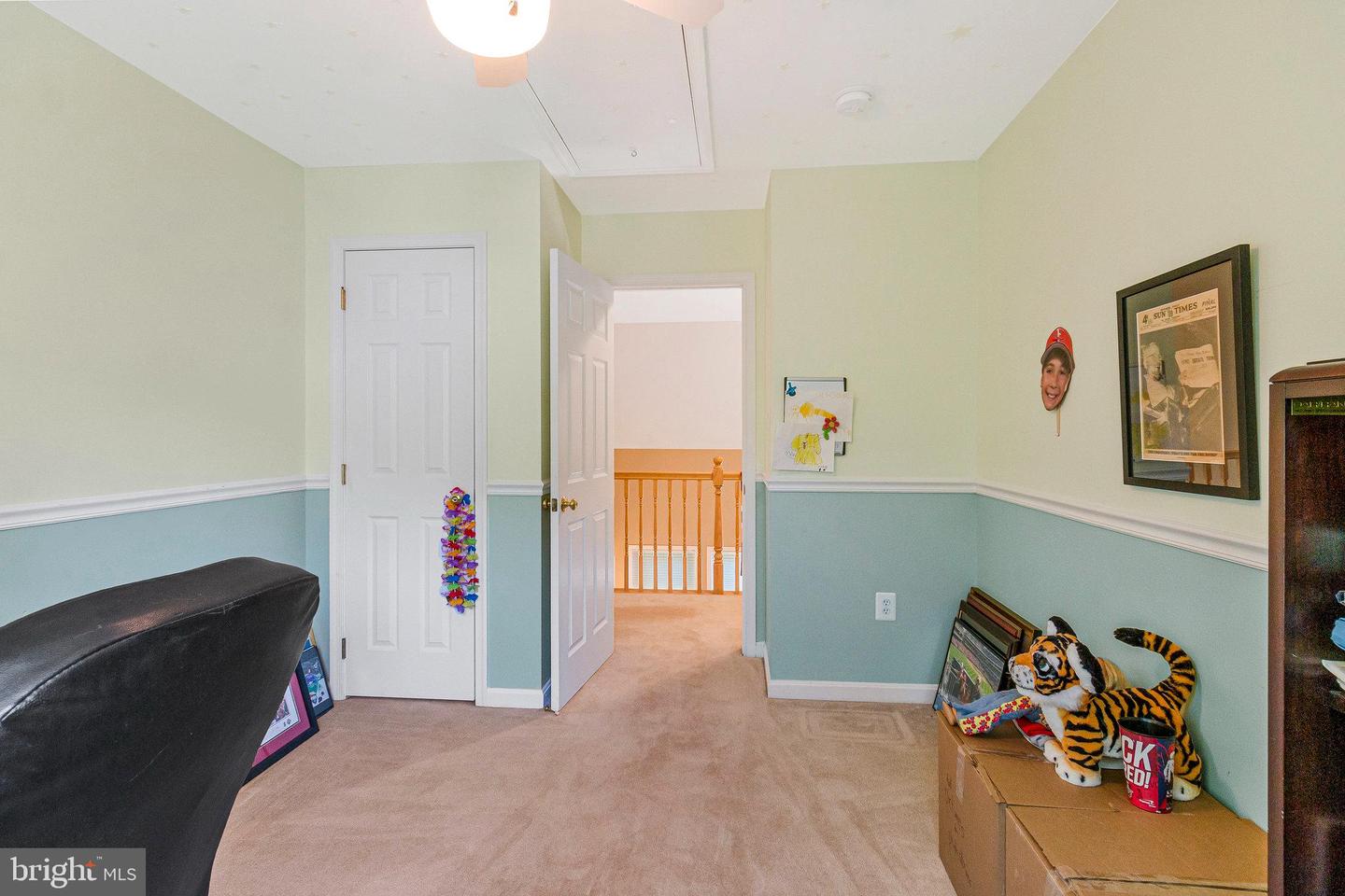 210 N OAK ST, FALLS CHURCH, Virginia 22046, 5 Bedrooms Bedrooms, ,3 BathroomsBathrooms,Residential,For sale,210 N OAK ST,VAFA2003080 MLS # VAFA2003080