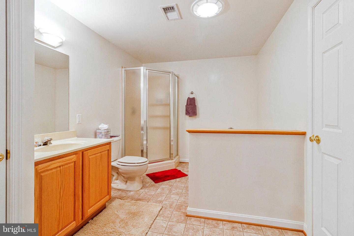 210 N OAK ST, FALLS CHURCH, Virginia 22046, 5 Bedrooms Bedrooms, ,3 BathroomsBathrooms,Residential,For sale,210 N OAK ST,VAFA2003080 MLS # VAFA2003080