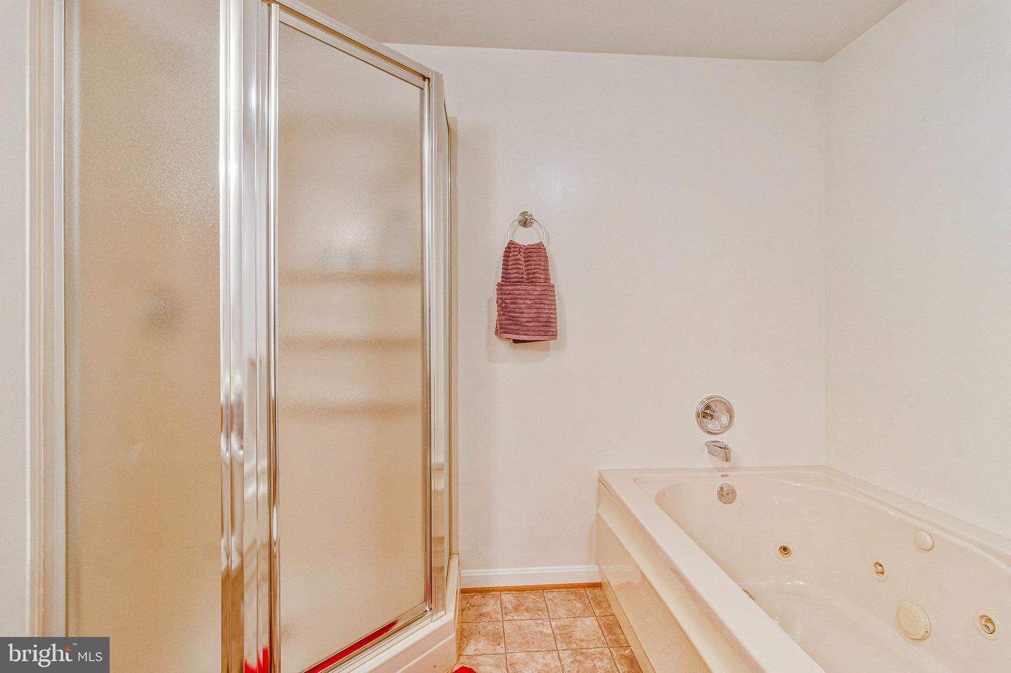 210 N OAK ST, FALLS CHURCH, Virginia 22046, 5 Bedrooms Bedrooms, ,3 BathroomsBathrooms,Residential,For sale,210 N OAK ST,VAFA2003080 MLS # VAFA2003080