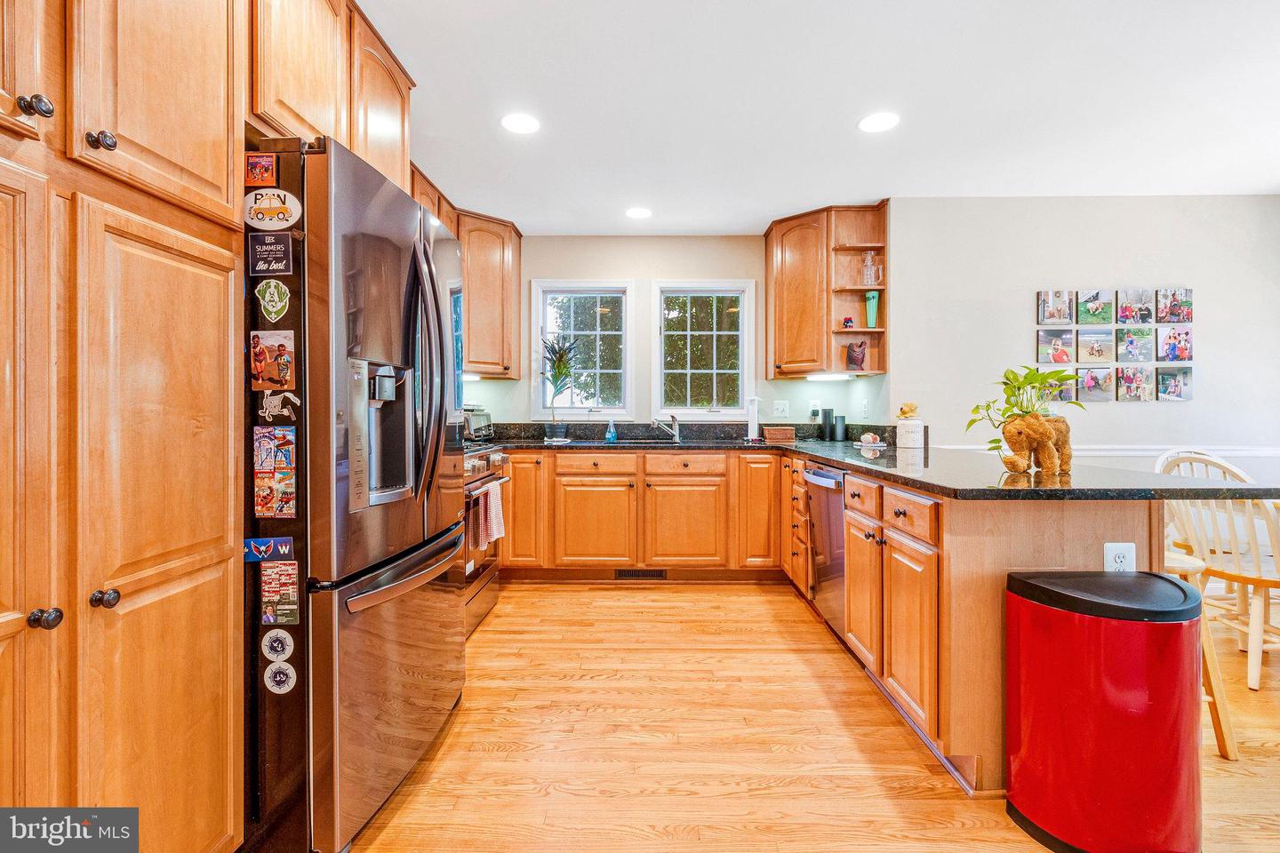 210 N OAK ST, FALLS CHURCH, Virginia 22046, 5 Bedrooms Bedrooms, ,3 BathroomsBathrooms,Residential,For sale,210 N OAK ST,VAFA2003080 MLS # VAFA2003080