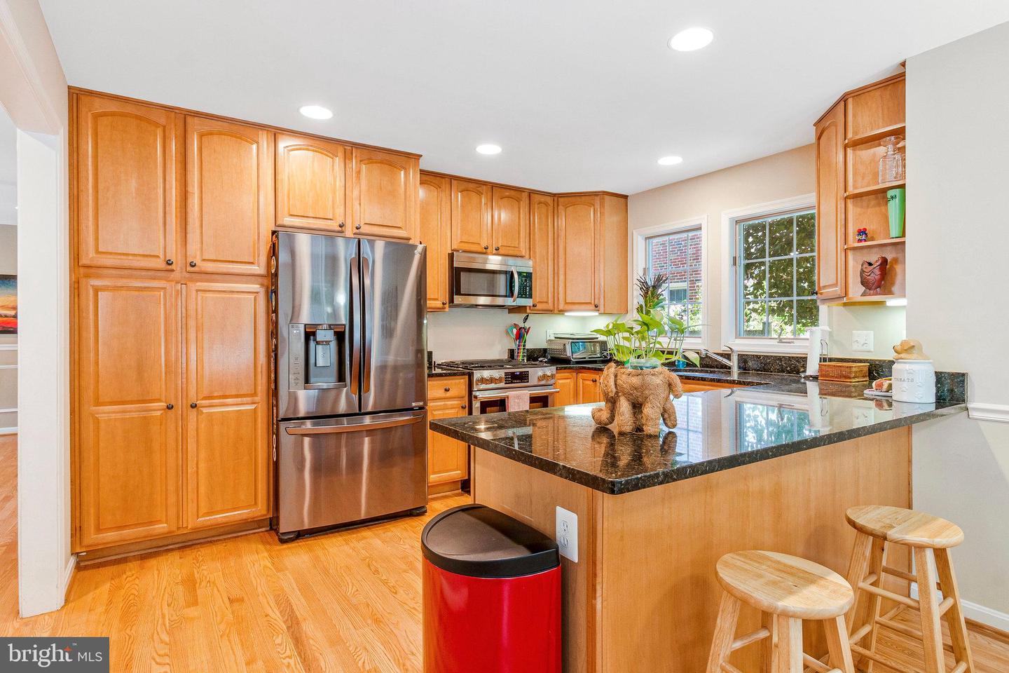 210 N OAK ST, FALLS CHURCH, Virginia 22046, 5 Bedrooms Bedrooms, ,3 BathroomsBathrooms,Residential,For sale,210 N OAK ST,VAFA2003080 MLS # VAFA2003080