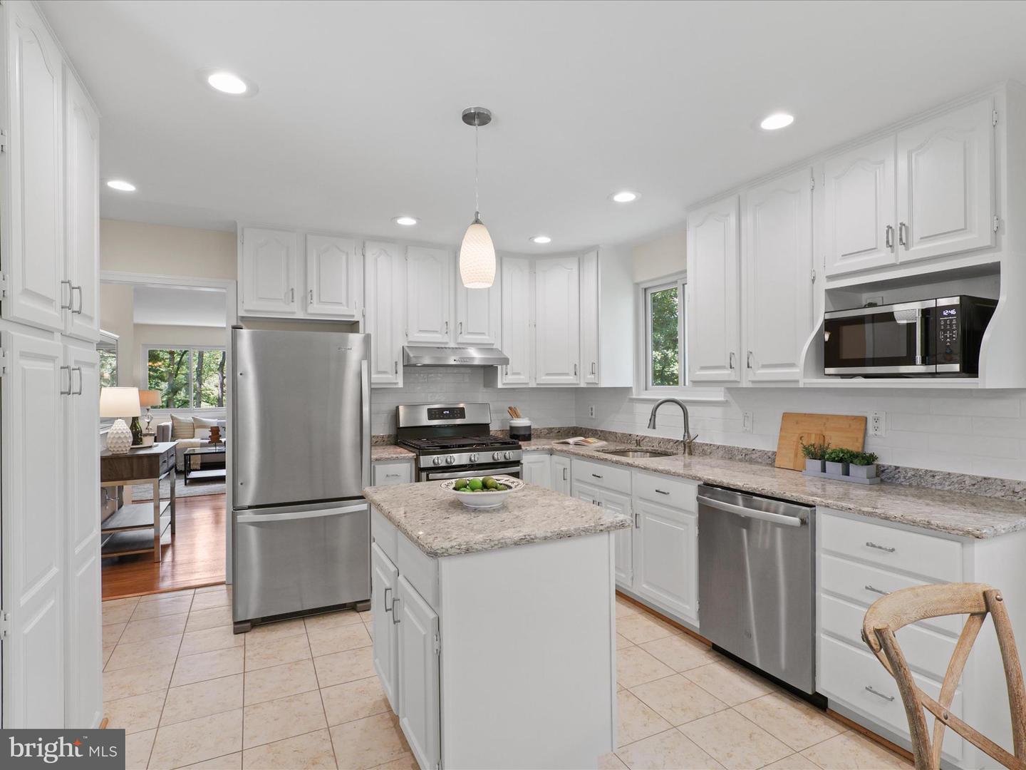 10020 EASTLAKE DR, FAIRFAX, Virginia 22032, 4 Bedrooms Bedrooms, ,2 BathroomsBathrooms,Residential,For sale,10020 EASTLAKE DR,VAFX2246446 MLS # VAFX2246446