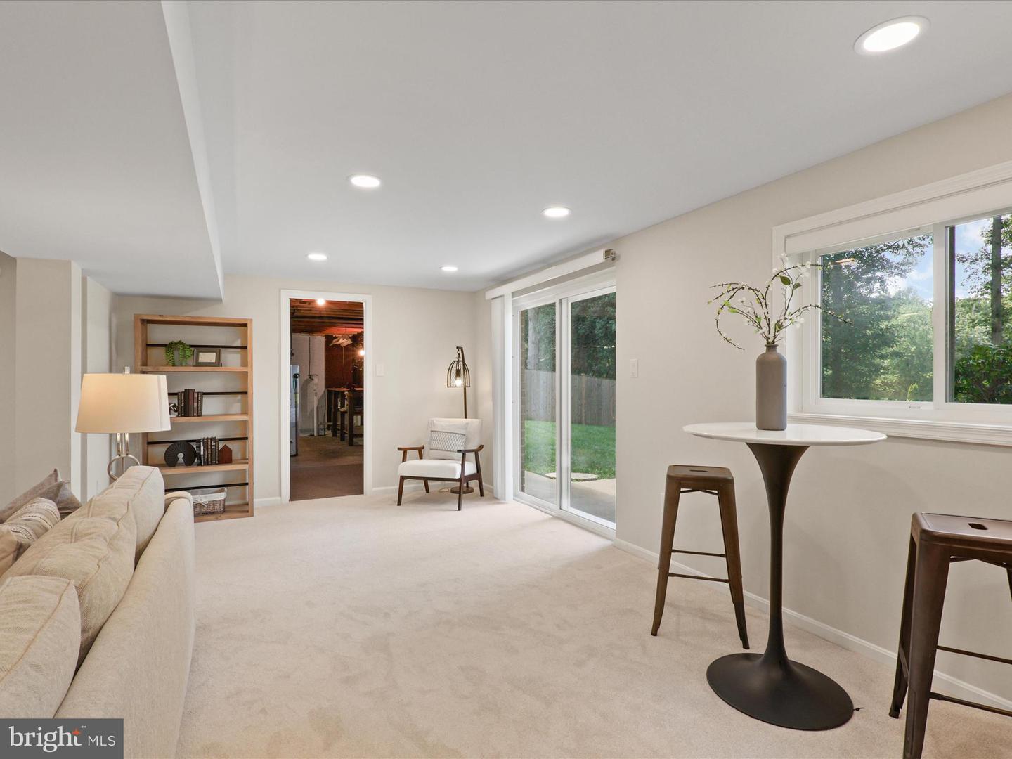 10020 EASTLAKE DR, FAIRFAX, Virginia 22032, 4 Bedrooms Bedrooms, ,2 BathroomsBathrooms,Residential,For sale,10020 EASTLAKE DR,VAFX2246446 MLS # VAFX2246446