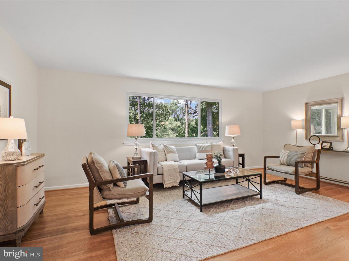 10020 EASTLAKE DR, FAIRFAX, Virginia 22032, 4 Bedrooms Bedrooms, ,2 BathroomsBathrooms,Residential,For sale,10020 EASTLAKE DR,VAFX2246446 MLS # VAFX2246446