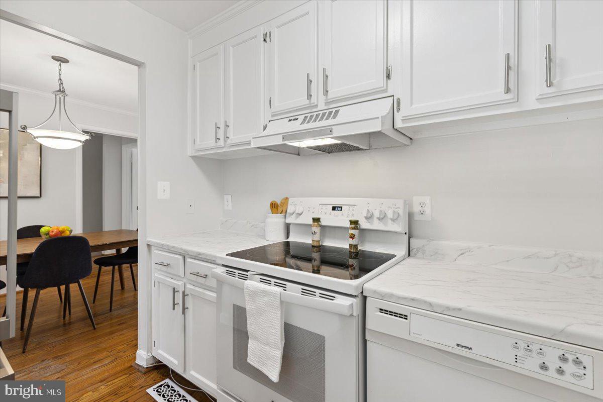 3373 S STAFFORD ST #A2, ARLINGTON, Virginia 22206, 1 Bedroom Bedrooms, ,2 BathroomsBathrooms,Residential,For sale,3373 S STAFFORD ST #A2,VAAR2058970 MLS # VAAR2058970