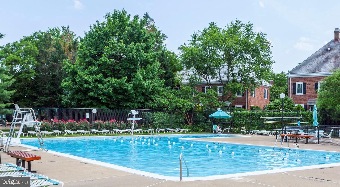 3373 S STAFFORD ST #A2, ARLINGTON, Virginia 22206, 1 Bedroom Bedrooms, ,2 BathroomsBathrooms,Residential,For sale,3373 S STAFFORD ST #A2,VAAR2058970 MLS # VAAR2058970