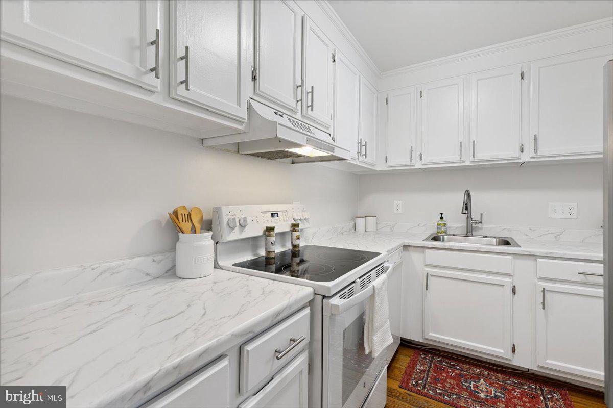 3373 S STAFFORD ST #A2, ARLINGTON, Virginia 22206, 1 Bedroom Bedrooms, ,2 BathroomsBathrooms,Residential,For sale,3373 S STAFFORD ST #A2,VAAR2058970 MLS # VAAR2058970