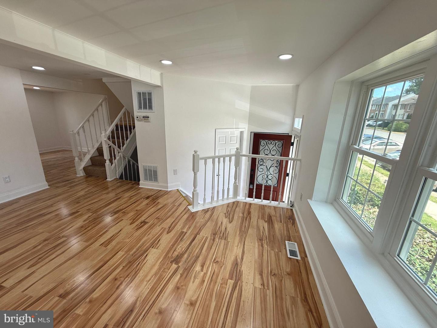 14725 WINDING LOOP, WOODBRIDGE, Virginia 22191, 3 Bedrooms Bedrooms, ,3 BathroomsBathrooms,Residential,For sale,14725 WINDING LOOP,VAPW2096706 MLS # VAPW2096706