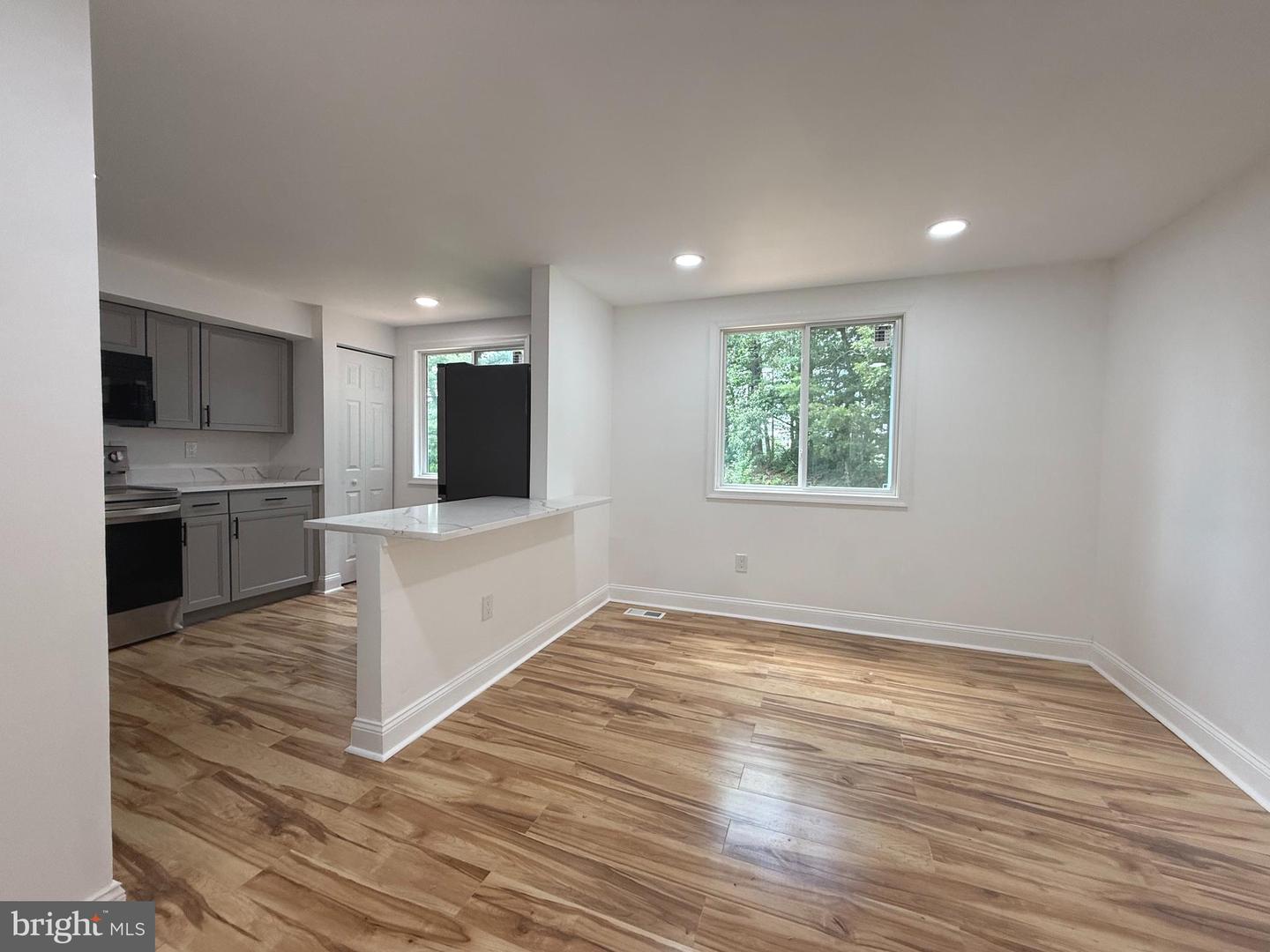 14725 WINDING LOOP, WOODBRIDGE, Virginia 22191, 3 Bedrooms Bedrooms, ,3 BathroomsBathrooms,Residential,For sale,14725 WINDING LOOP,VAPW2096706 MLS # VAPW2096706
