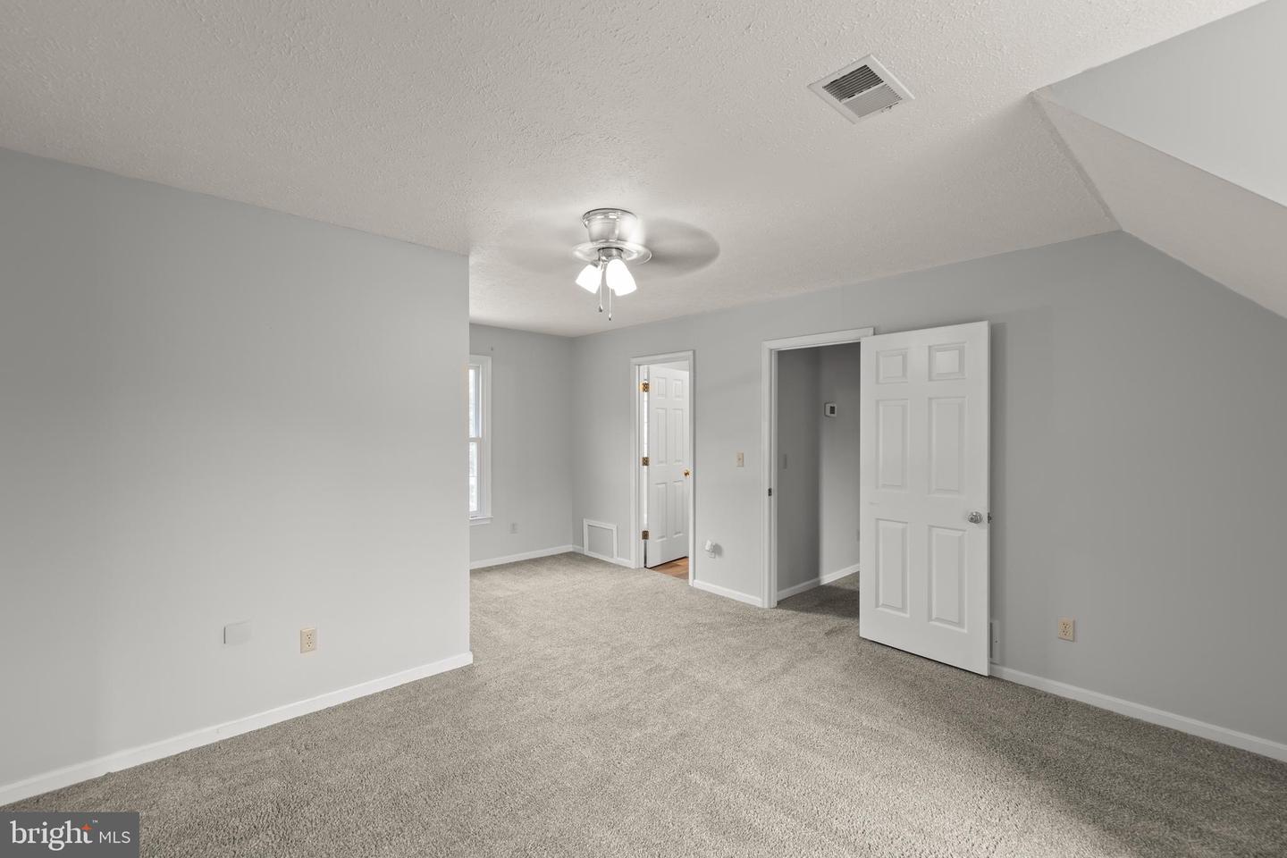 7519 N FREDERICK PIKE, CROSS JUNCTION, Virginia 22625, 3 Bedrooms Bedrooms, ,3 BathroomsBathrooms,Residential,For sale,7519 N FREDERICK PIKE,VAFV2034794 MLS # VAFV2034794