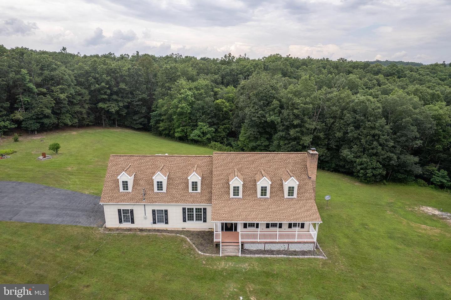 7519 N FREDERICK PIKE, CROSS JUNCTION, Virginia 22625, 3 Bedrooms Bedrooms, ,3 BathroomsBathrooms,Residential,For sale,7519 N FREDERICK PIKE,VAFV2034794 MLS # VAFV2034794