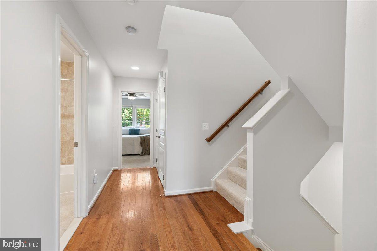 2519 S KENMORE CT, ARLINGTON, Virginia 22206, 4 Bedrooms Bedrooms, ,3 BathroomsBathrooms,Residential,For sale,2519 S KENMORE CT,VAAR2059030 MLS # VAAR2059030