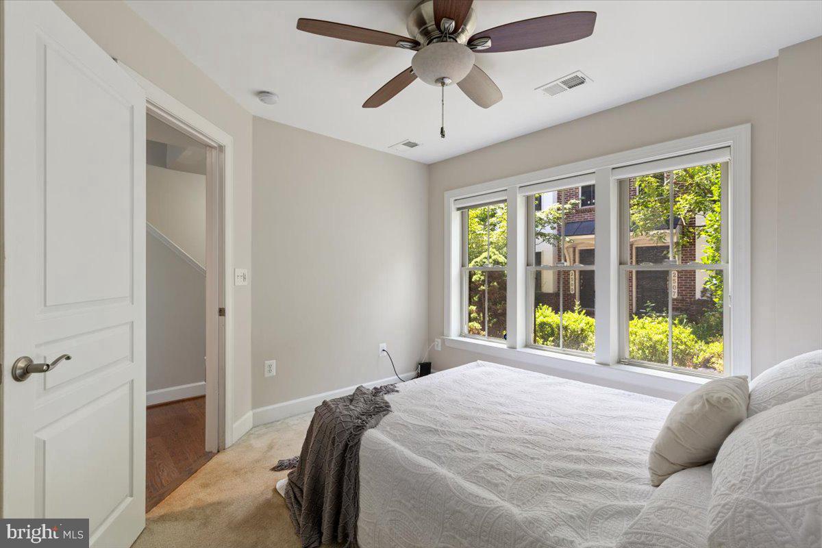 2519 S KENMORE CT, ARLINGTON, Virginia 22206, 4 Bedrooms Bedrooms, ,3 BathroomsBathrooms,Residential,For sale,2519 S KENMORE CT,VAAR2059030 MLS # VAAR2059030