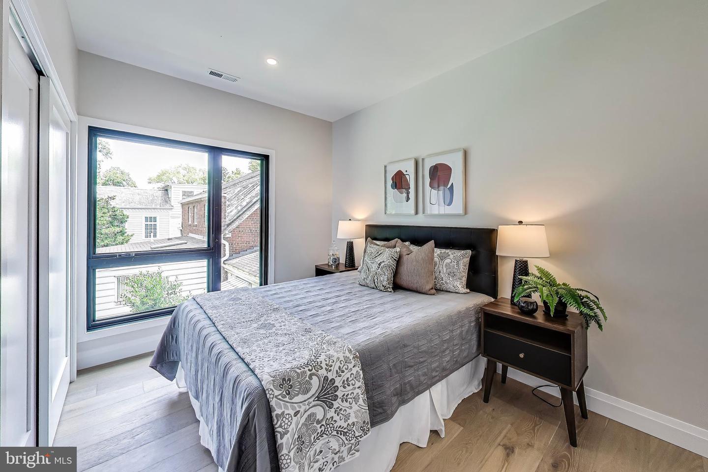 1739 SHEPHERD ST NW, WASHINGTON, District Of Columbia 20011, 6 Bedrooms Bedrooms, ,4 BathroomsBathrooms,Residential,For sale,1739 SHEPHERD ST NW,DCDC2205368 MLS # DCDC2205368
