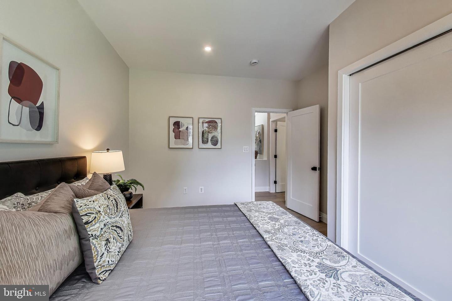 1739 SHEPHERD ST NW, WASHINGTON, District Of Columbia 20011, 6 Bedrooms Bedrooms, ,4 BathroomsBathrooms,Residential,For sale,1739 SHEPHERD ST NW,DCDC2205368 MLS # DCDC2205368