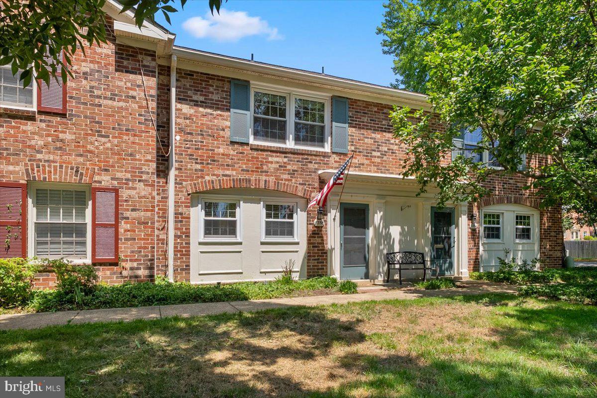 8356 FORRESTER BLVD #470, SPRINGFIELD, Virginia 22152, 3 Bedrooms Bedrooms, ,2 BathroomsBathrooms,Residential,For sale,8356 FORRESTER BLVD #470,VAFX2247148 MLS # VAFX2247148