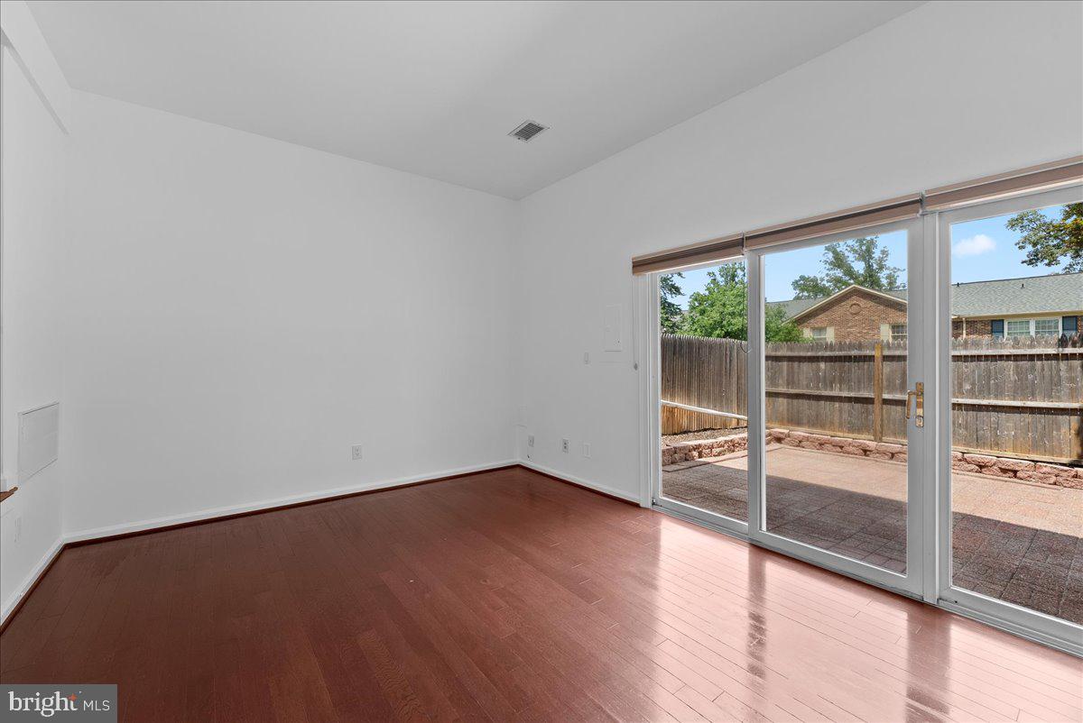 8356 FORRESTER BLVD #470, SPRINGFIELD, Virginia 22152, 3 Bedrooms Bedrooms, ,2 BathroomsBathrooms,Residential,For sale,8356 FORRESTER BLVD #470,VAFX2247148 MLS # VAFX2247148