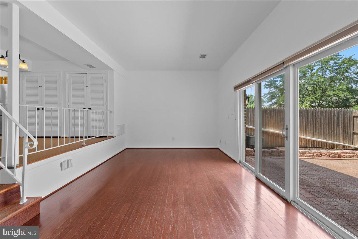 8356 FORRESTER BLVD #470, SPRINGFIELD, Virginia 22152, 3 Bedrooms Bedrooms, ,2 BathroomsBathrooms,Residential,For sale,8356 FORRESTER BLVD #470,VAFX2247148 MLS # VAFX2247148