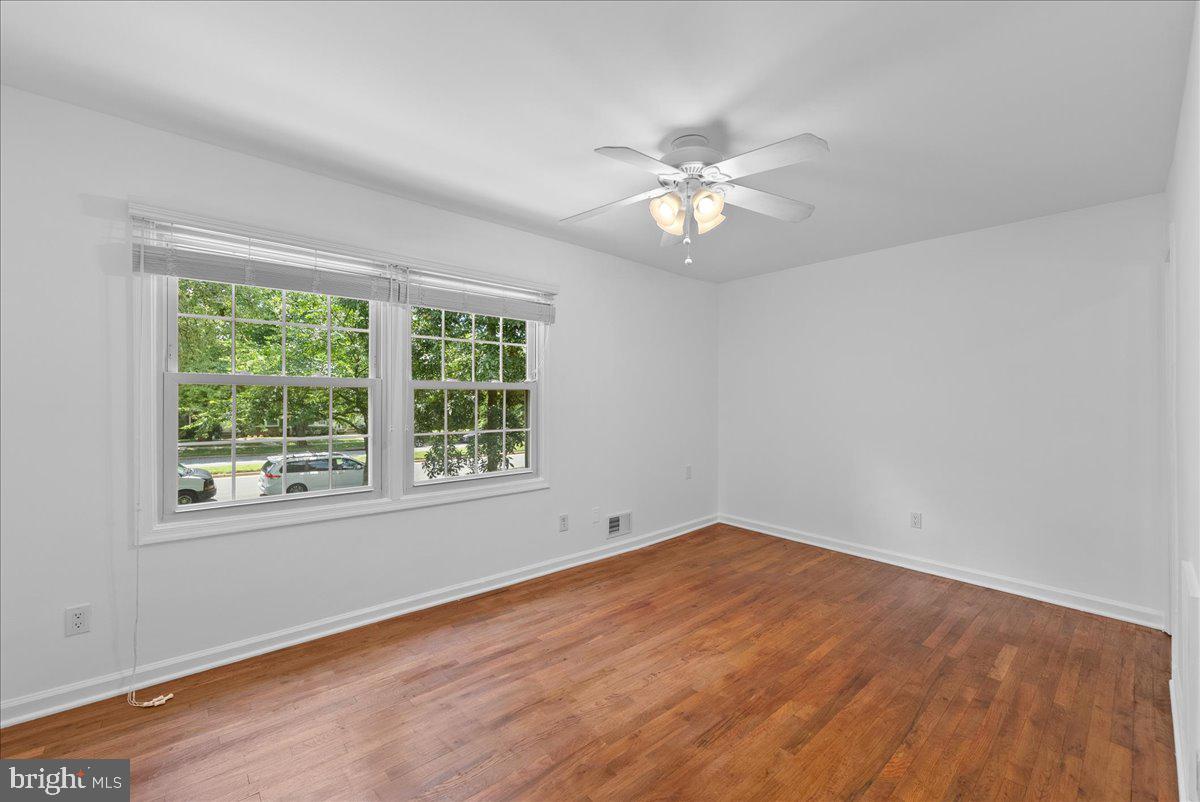 8356 FORRESTER BLVD #470, SPRINGFIELD, Virginia 22152, 3 Bedrooms Bedrooms, ,2 BathroomsBathrooms,Residential,For sale,8356 FORRESTER BLVD #470,VAFX2247148 MLS # VAFX2247148