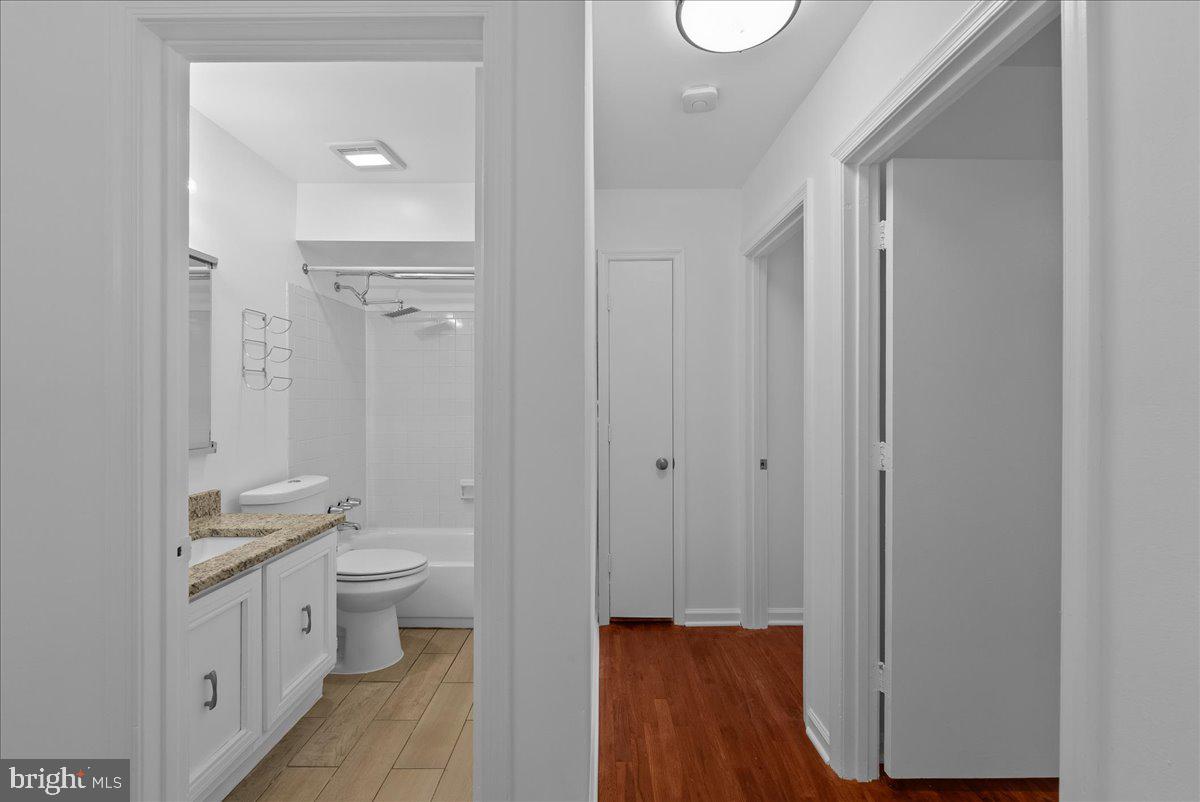 8356 FORRESTER BLVD #470, SPRINGFIELD, Virginia 22152, 3 Bedrooms Bedrooms, ,2 BathroomsBathrooms,Residential,For sale,8356 FORRESTER BLVD #470,VAFX2247148 MLS # VAFX2247148
