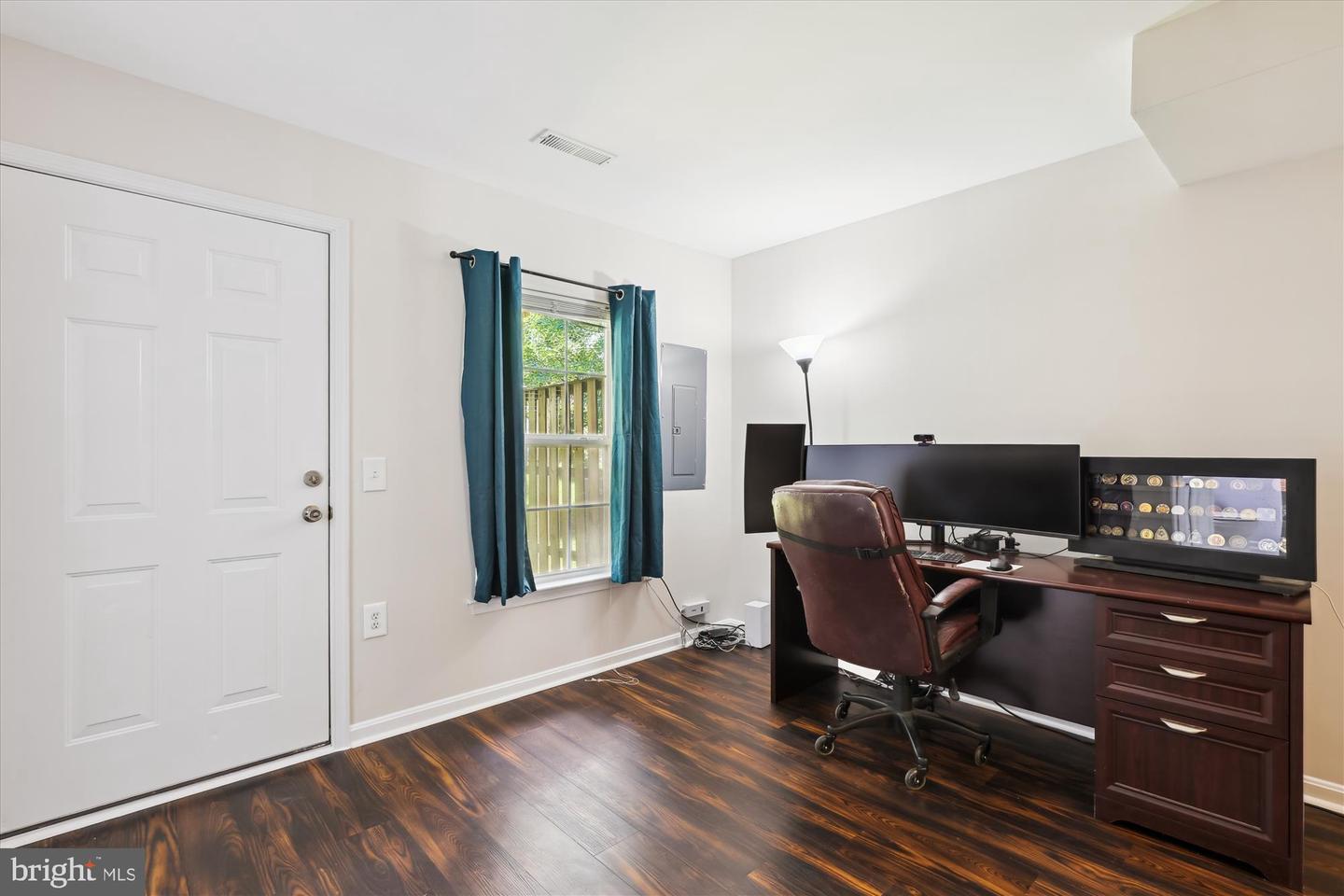 23151 BLACKTHORN SQ, STERLING, Virginia 20166, 3 Bedrooms Bedrooms, ,3 BathroomsBathrooms,Residential,For sale,23151 BLACKTHORN SQ,VALO2099620 MLS # VALO2099620