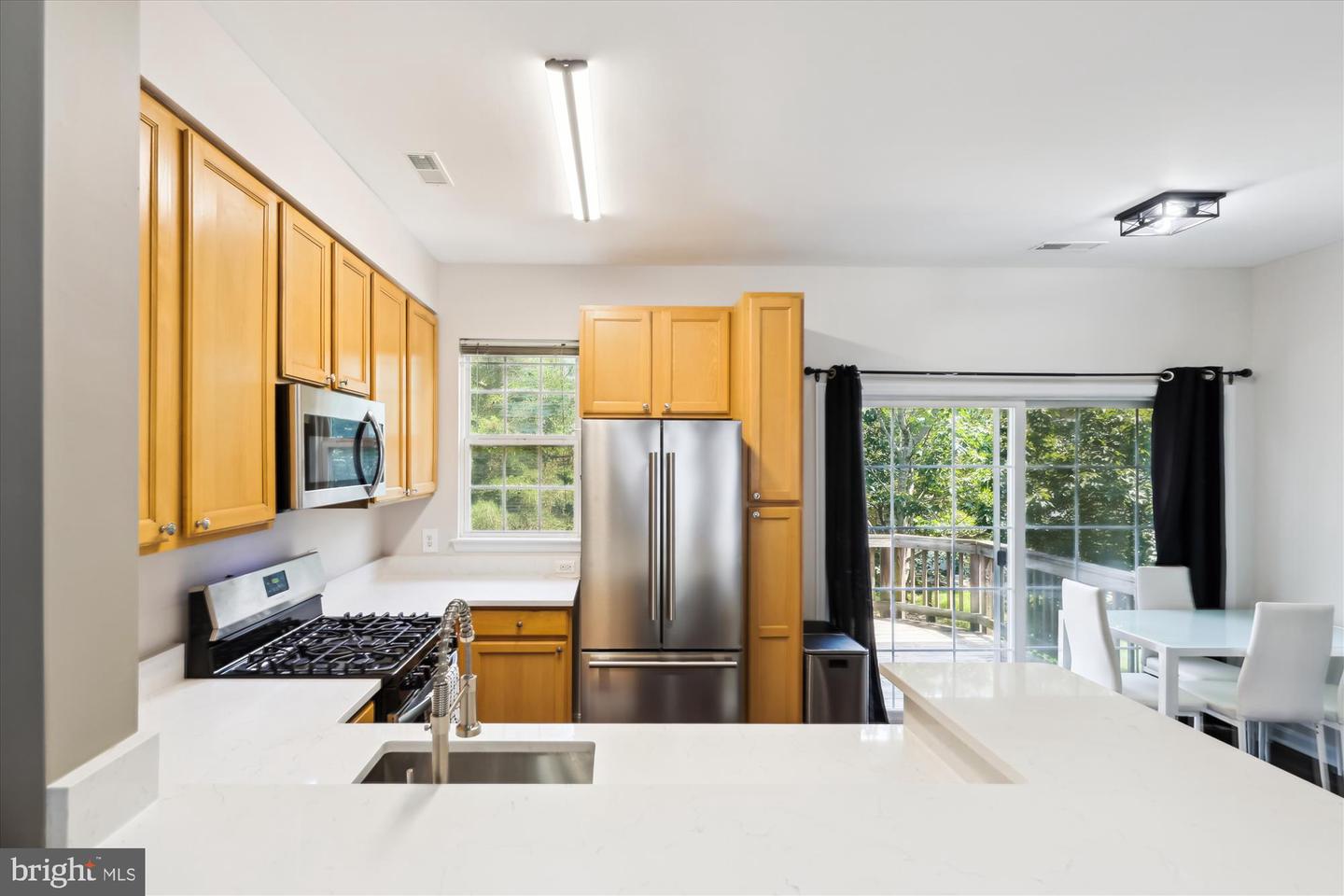 23151 BLACKTHORN SQ, STERLING, Virginia 20166, 3 Bedrooms Bedrooms, ,3 BathroomsBathrooms,Residential,For sale,23151 BLACKTHORN SQ,VALO2099620 MLS # VALO2099620