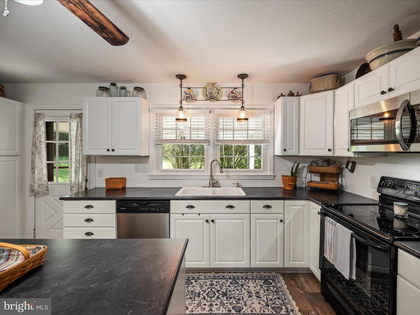 224 VINE LN, WINCHESTER, Virginia 22602, 3 Bedrooms Bedrooms, ,2 BathroomsBathrooms,Residential,For sale,224 VINE LN,VAFV2034922 MLS # VAFV2034922