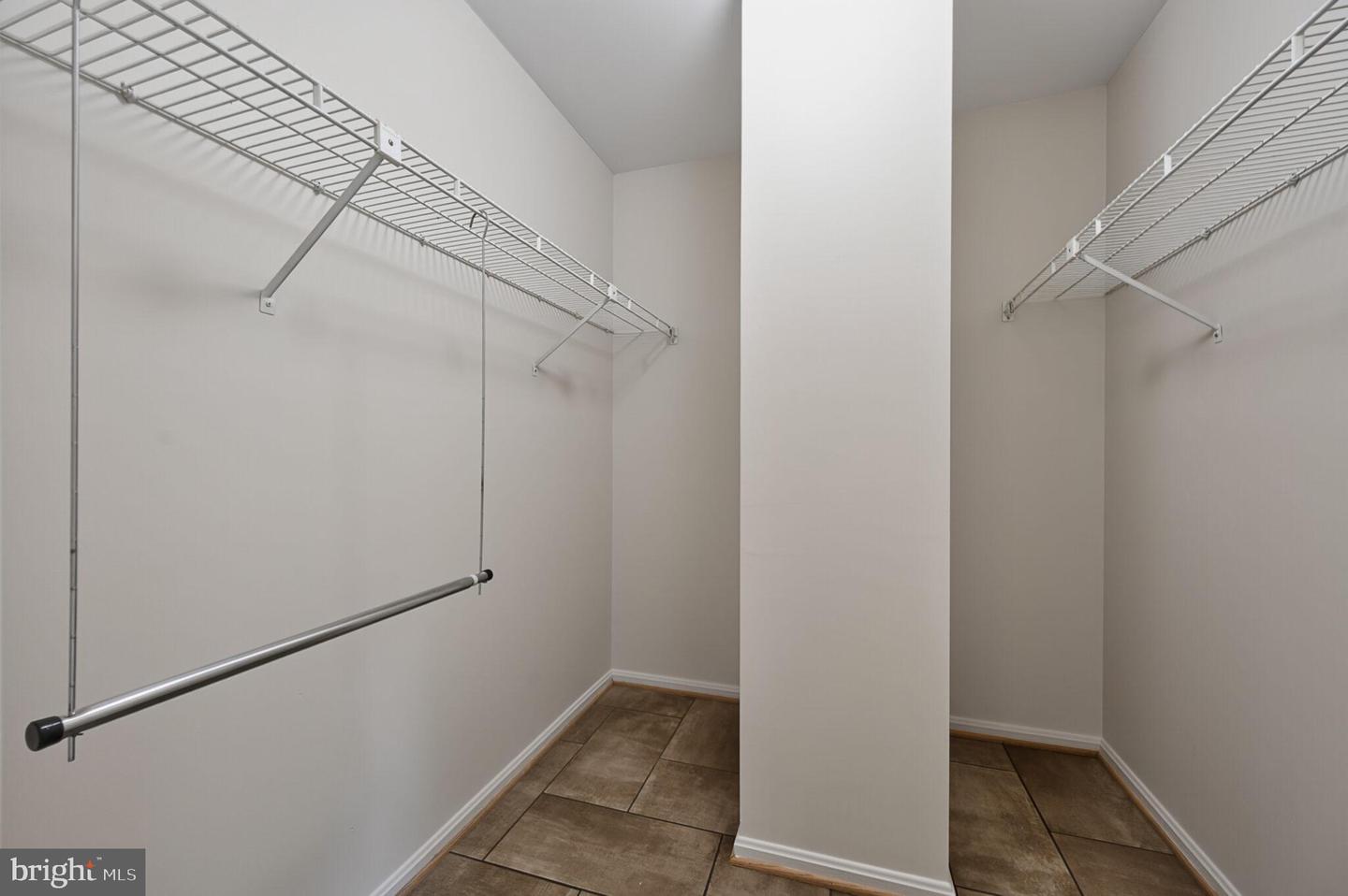 4322 GALESBURY LN, CHANTILLY, Virginia 20151, 4 Bedrooms Bedrooms, ,2 BathroomsBathrooms,Residential,For sale,4322 GALESBURY LN,VAFX2247782 MLS # VAFX2247782