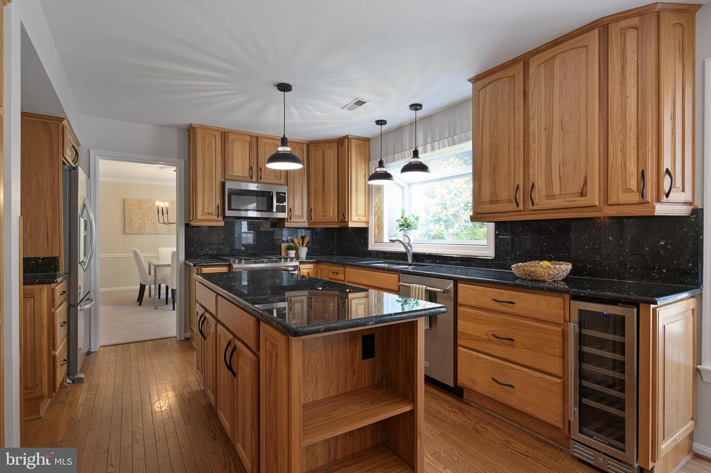4322 GALESBURY LN, CHANTILLY, Virginia 20151, 4 Bedrooms Bedrooms, ,2 BathroomsBathrooms,Residential,For sale,4322 GALESBURY LN,VAFX2247782 MLS # VAFX2247782