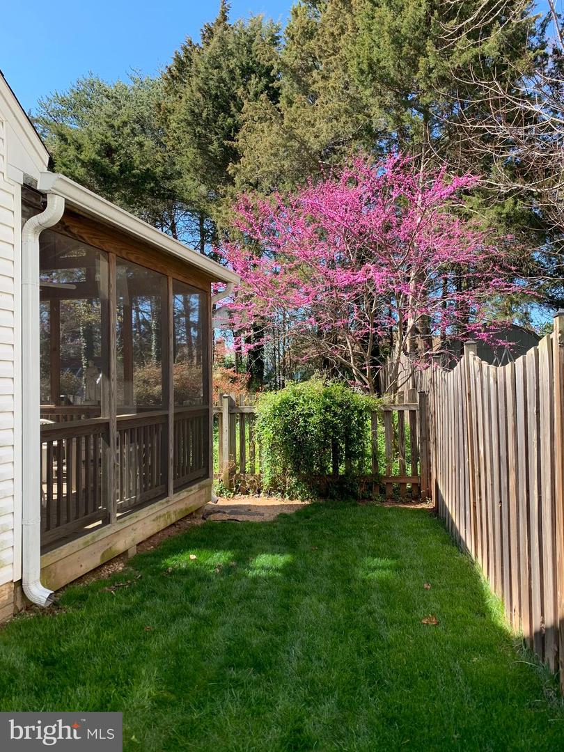 4322 GALESBURY LN, CHANTILLY, Virginia 20151, 4 Bedrooms Bedrooms, ,2 BathroomsBathrooms,Residential,For sale,4322 GALESBURY LN,VAFX2247782 MLS # VAFX2247782