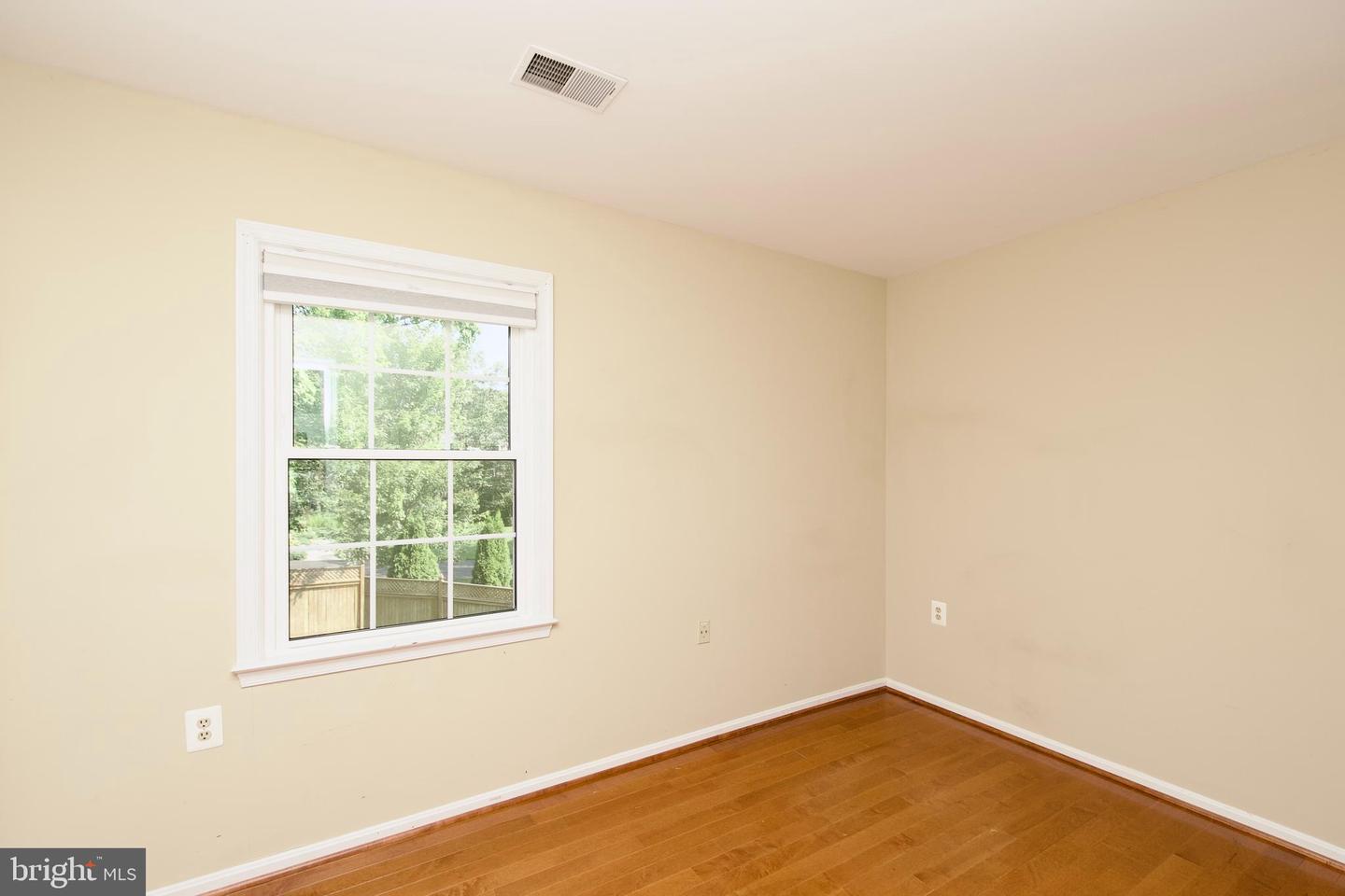 4282 BERWICK PL, WOODBRIDGE, Virginia 22192, 4 Bedrooms Bedrooms, ,3 BathroomsBathrooms,Residential,For sale,4282 BERWICK PL,VAPW2097178 MLS # VAPW2097178
