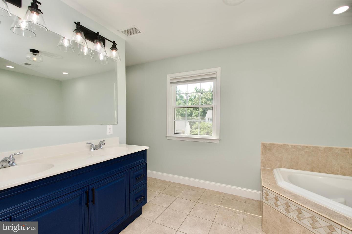 4282 BERWICK PL, WOODBRIDGE, Virginia 22192, 4 Bedrooms Bedrooms, ,3 BathroomsBathrooms,Residential,For sale,4282 BERWICK PL,VAPW2097178 MLS # VAPW2097178