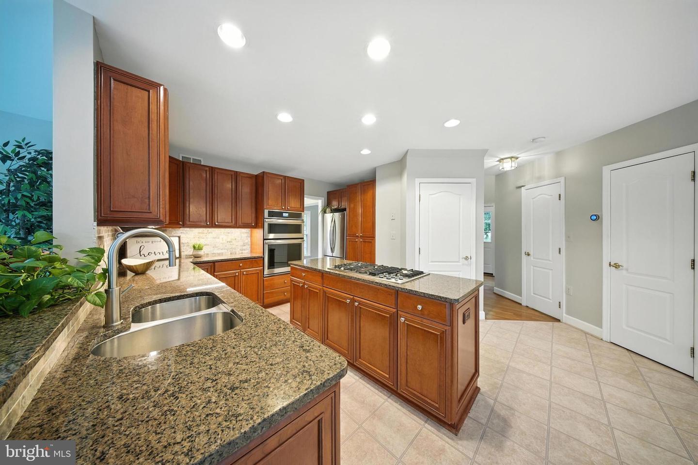 20977 FOWLERS MILL CIR, ASHBURN, Virginia 20147, 6 Bedrooms Bedrooms, ,4 BathroomsBathrooms,Residential,For sale,20977 FOWLERS MILL CIR,VALO2099704 MLS # VALO2099704