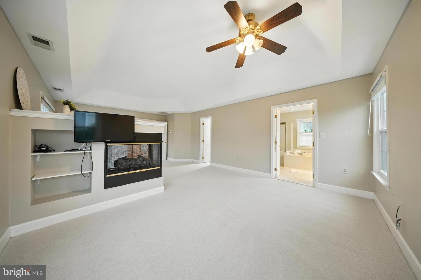 20977 FOWLERS MILL CIR, ASHBURN, Virginia 20147, 6 Bedrooms Bedrooms, ,4 BathroomsBathrooms,Residential,For sale,20977 FOWLERS MILL CIR,VALO2099704 MLS # VALO2099704