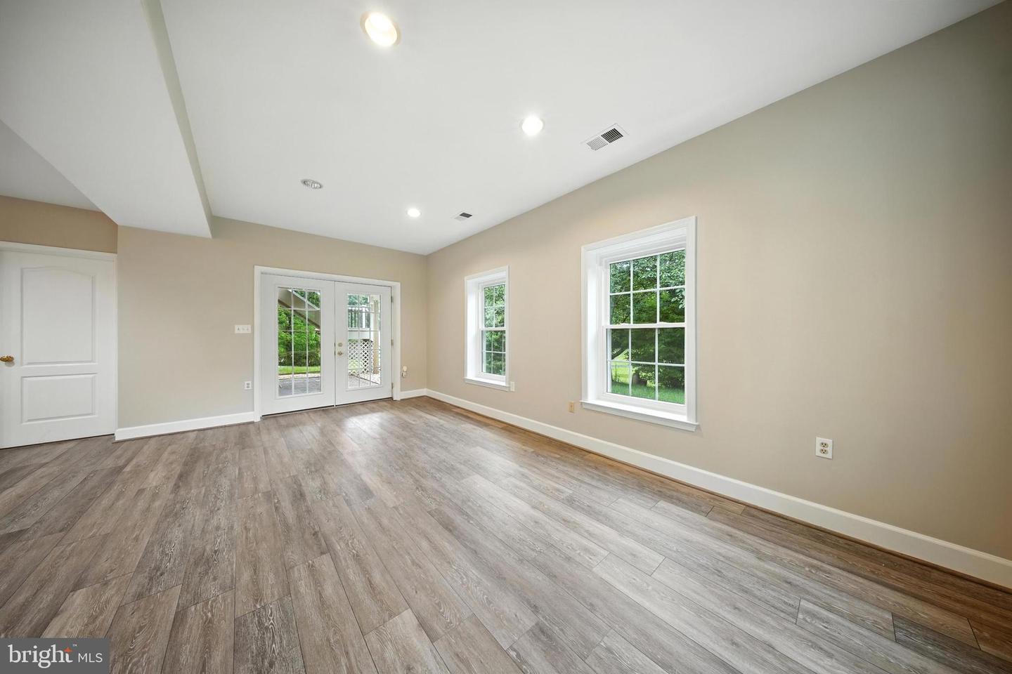 20977 FOWLERS MILL CIR, ASHBURN, Virginia 20147, 6 Bedrooms Bedrooms, ,4 BathroomsBathrooms,Residential,For sale,20977 FOWLERS MILL CIR,VALO2099704 MLS # VALO2099704