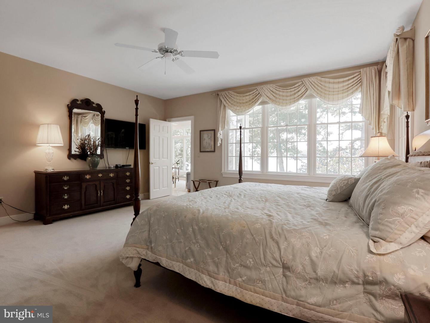 11203 FIELD CIR, SPOTSYLVANIA, Virginia 22551, 5 Bedrooms Bedrooms, ,5 BathroomsBathrooms,Residential,For sale,11203 FIELD CIR,VASP2033916 MLS # VASP2033916