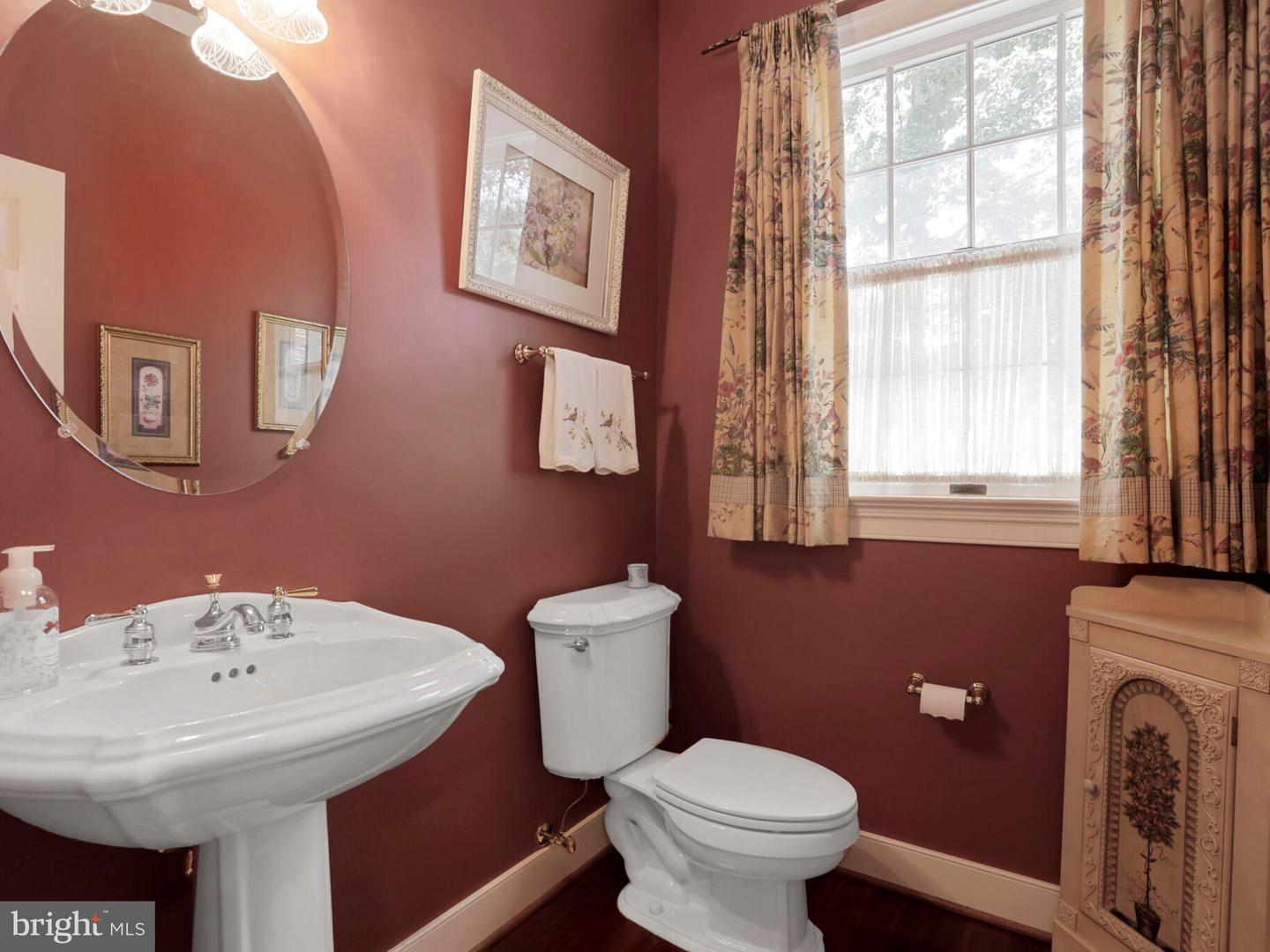11203 FIELD CIR, SPOTSYLVANIA, Virginia 22551, 5 Bedrooms Bedrooms, ,5 BathroomsBathrooms,Residential,For sale,11203 FIELD CIR,VASP2033916 MLS # VASP2033916