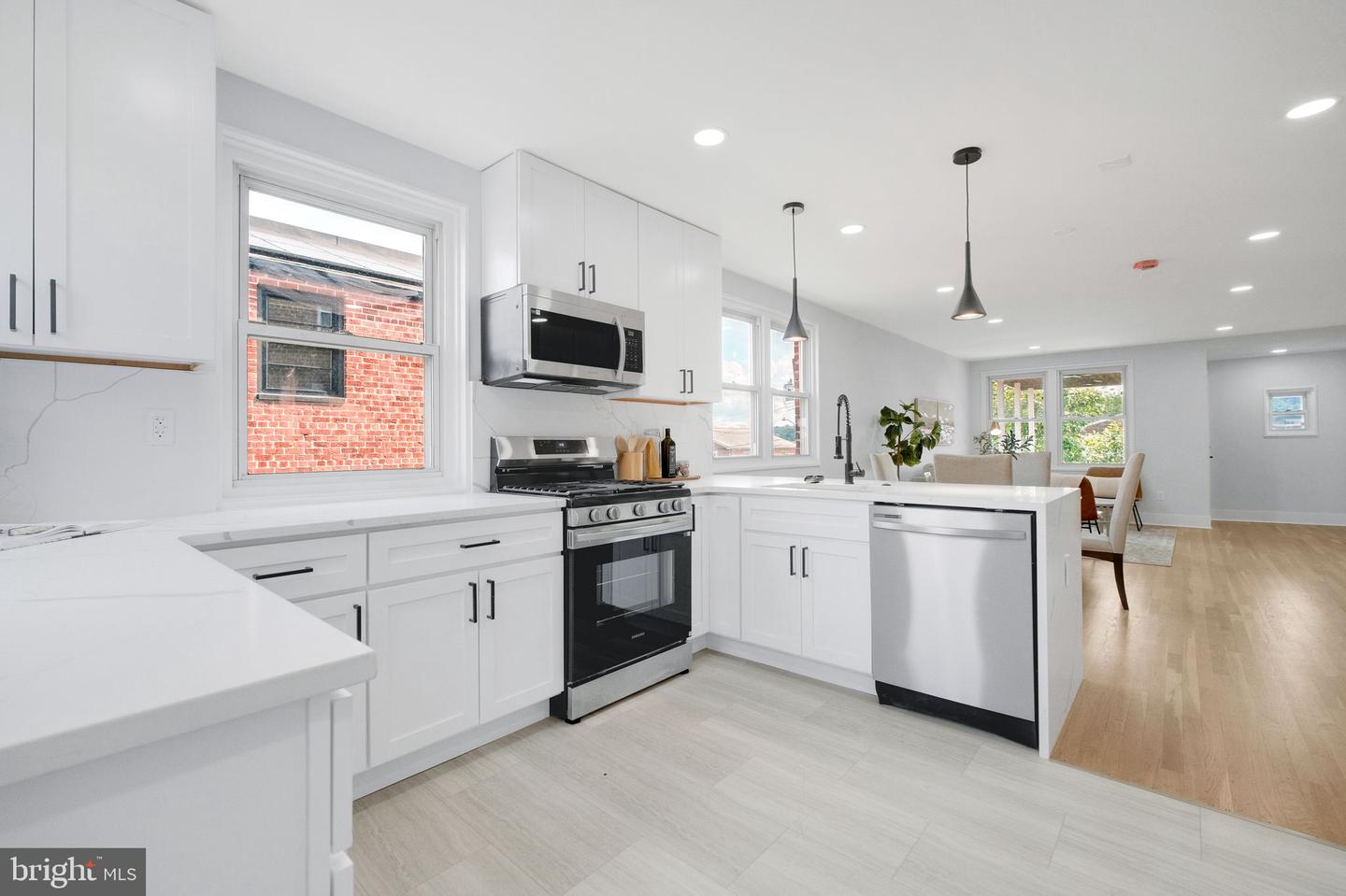 5155 8TH ST NE, WASHINGTON, District Of Columbia 20011, 5 Bedrooms Bedrooms, ,3 BathroomsBathrooms,Residential,For sale,5155 8TH ST NE,DCDC2206126 MLS # DCDC2206126