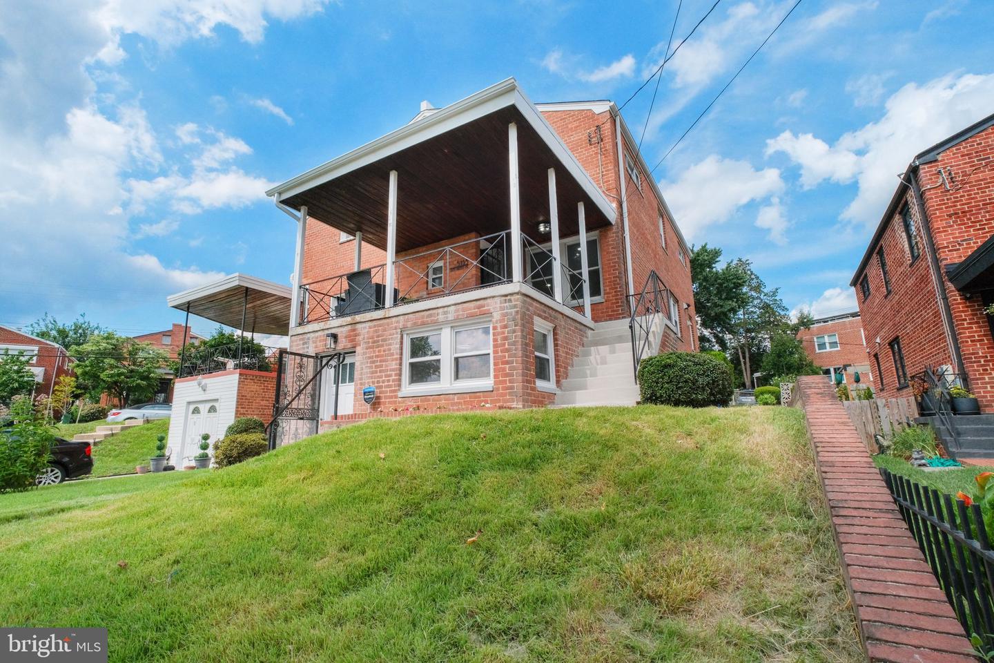 5155 8TH ST NE, WASHINGTON, District Of Columbia 20011, 5 Bedrooms Bedrooms, ,3 BathroomsBathrooms,Residential,For sale,5155 8TH ST NE,DCDC2206126 MLS # DCDC2206126