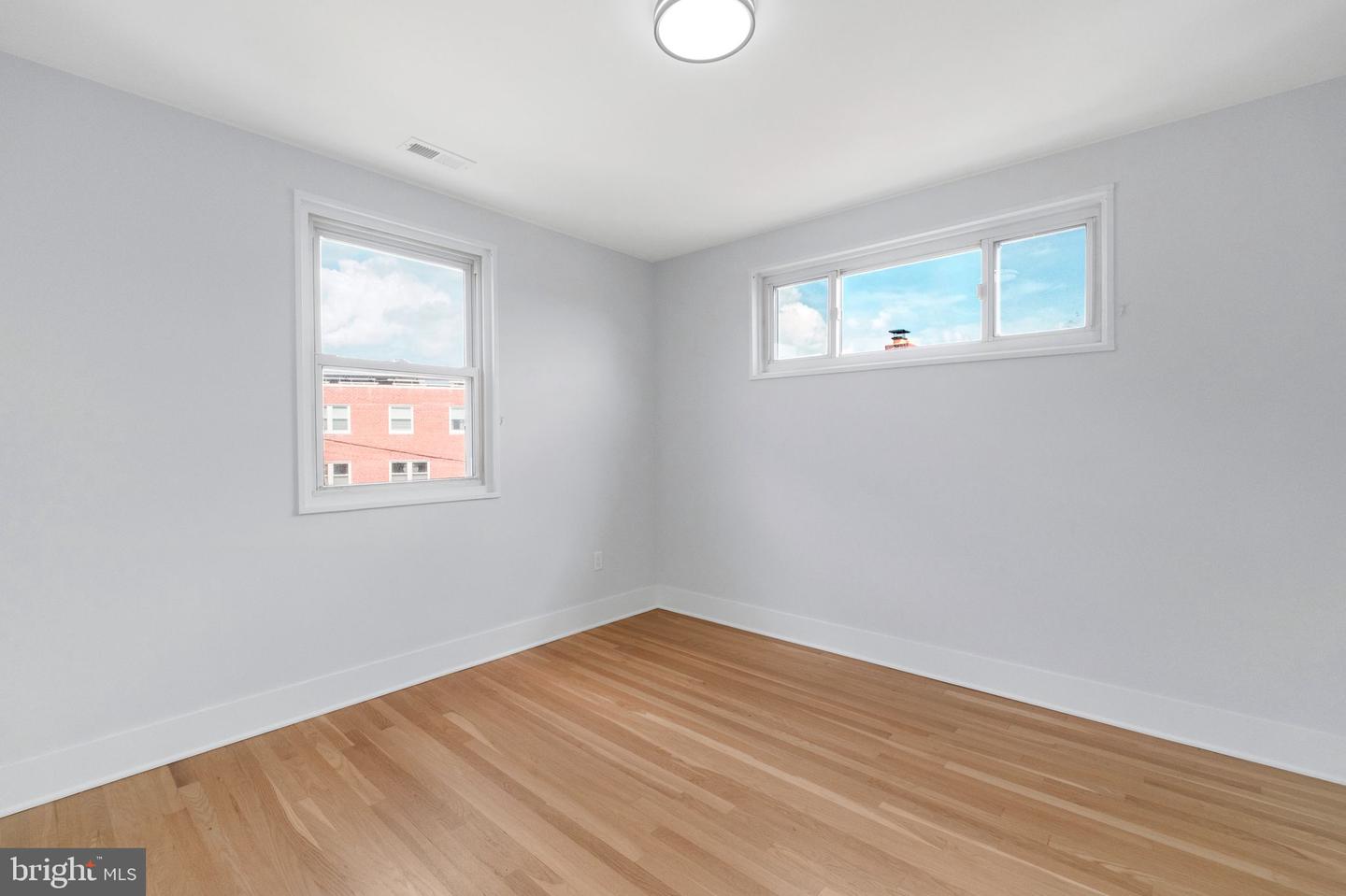 5155 8TH ST NE, WASHINGTON, District Of Columbia 20011, 5 Bedrooms Bedrooms, ,3 BathroomsBathrooms,Residential,For sale,5155 8TH ST NE,DCDC2206126 MLS # DCDC2206126