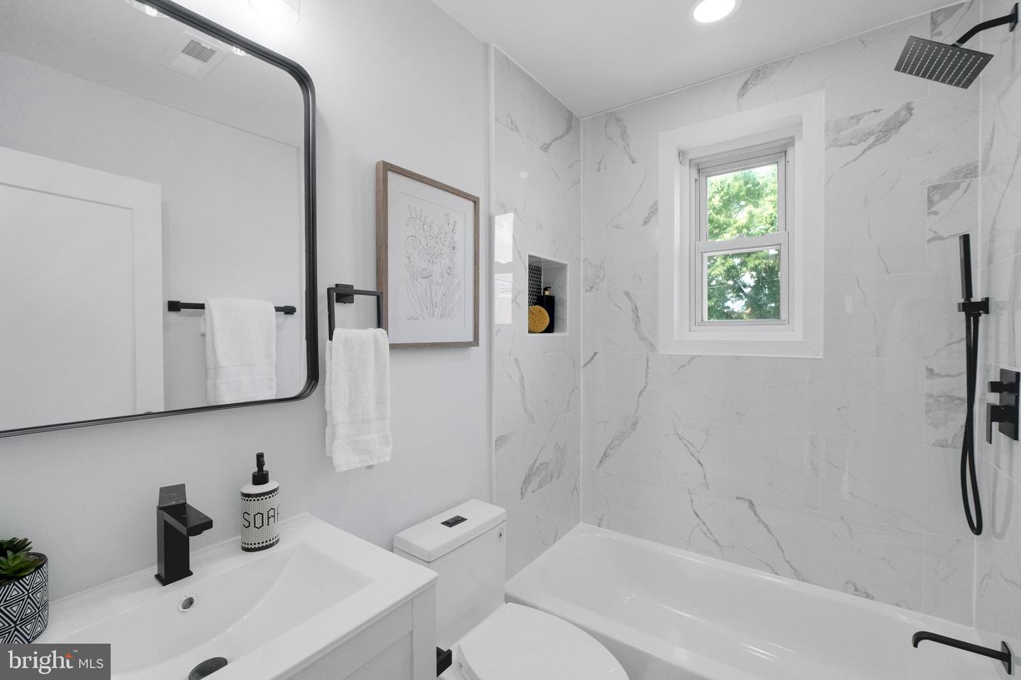 5155 8TH ST NE, WASHINGTON, District Of Columbia 20011, 5 Bedrooms Bedrooms, ,3 BathroomsBathrooms,Residential,For sale,5155 8TH ST NE,DCDC2206126 MLS # DCDC2206126
