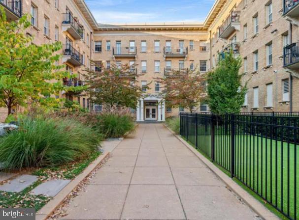 1401 COLUMBIA RD NW #213, WASHINGTON, District Of Columbia 20009, 2 Bedrooms Bedrooms, ,1 BathroomBathrooms,Residential,For sale,1401 COLUMBIA RD NW #213,DCDC2206130 MLS # DCDC2206130